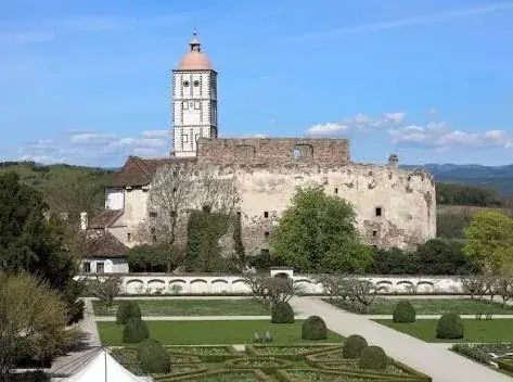 Schloss Schallaburg bei Loosdorf